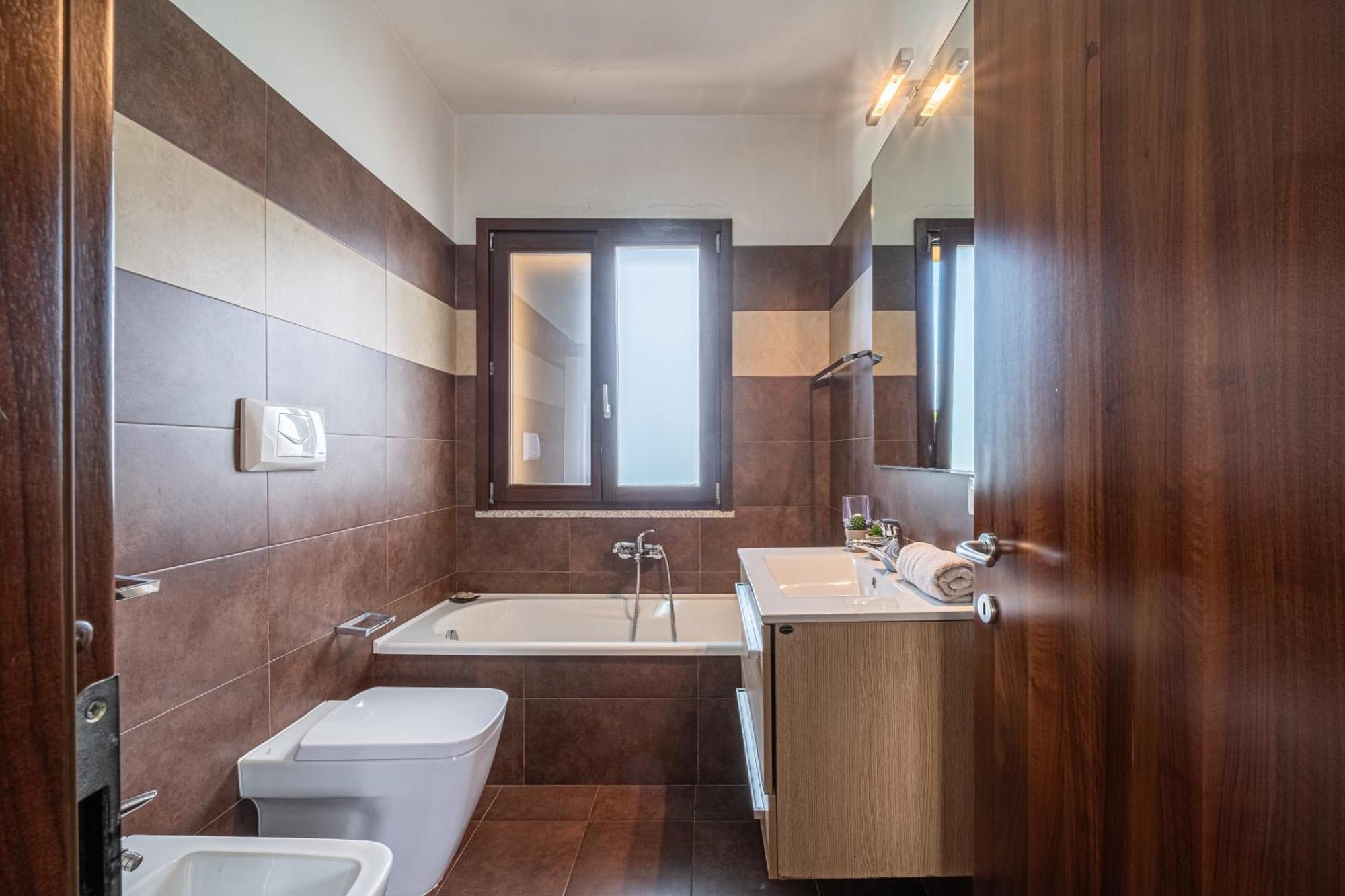 Butterfly Apartment Cagliari - Self Check-In, No Kitchen Exteriör bild